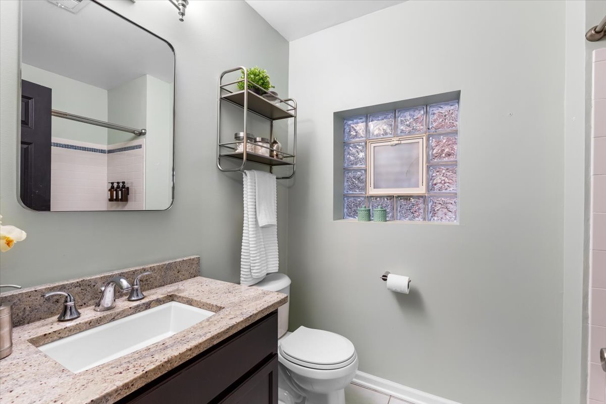1436 N Bosworth Avenue 2 Property Photo 15