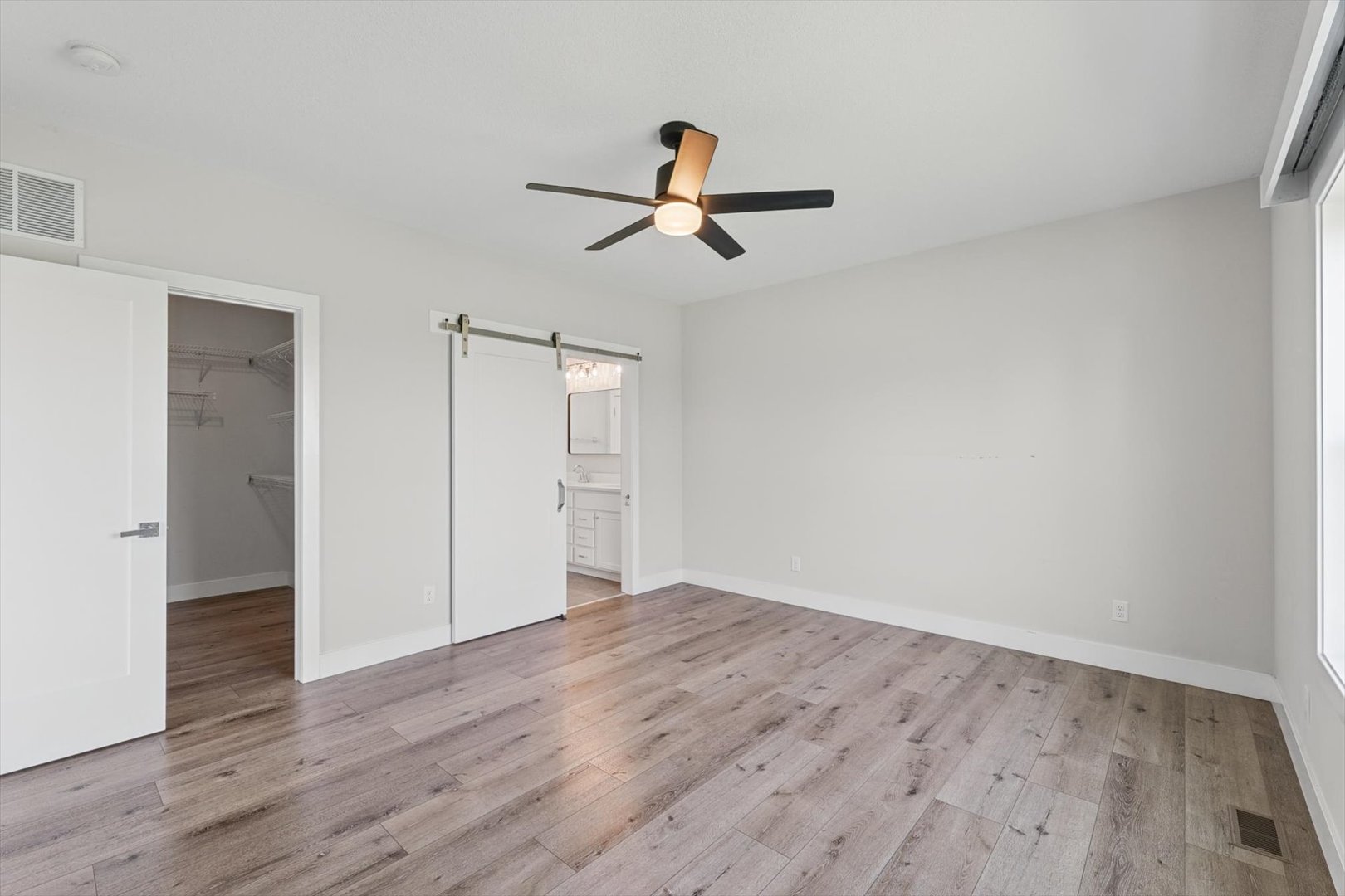 4512 Legends Drive Property Photo 14