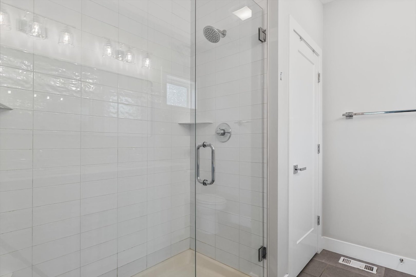 4512 Legends Drive Property Photo 17
