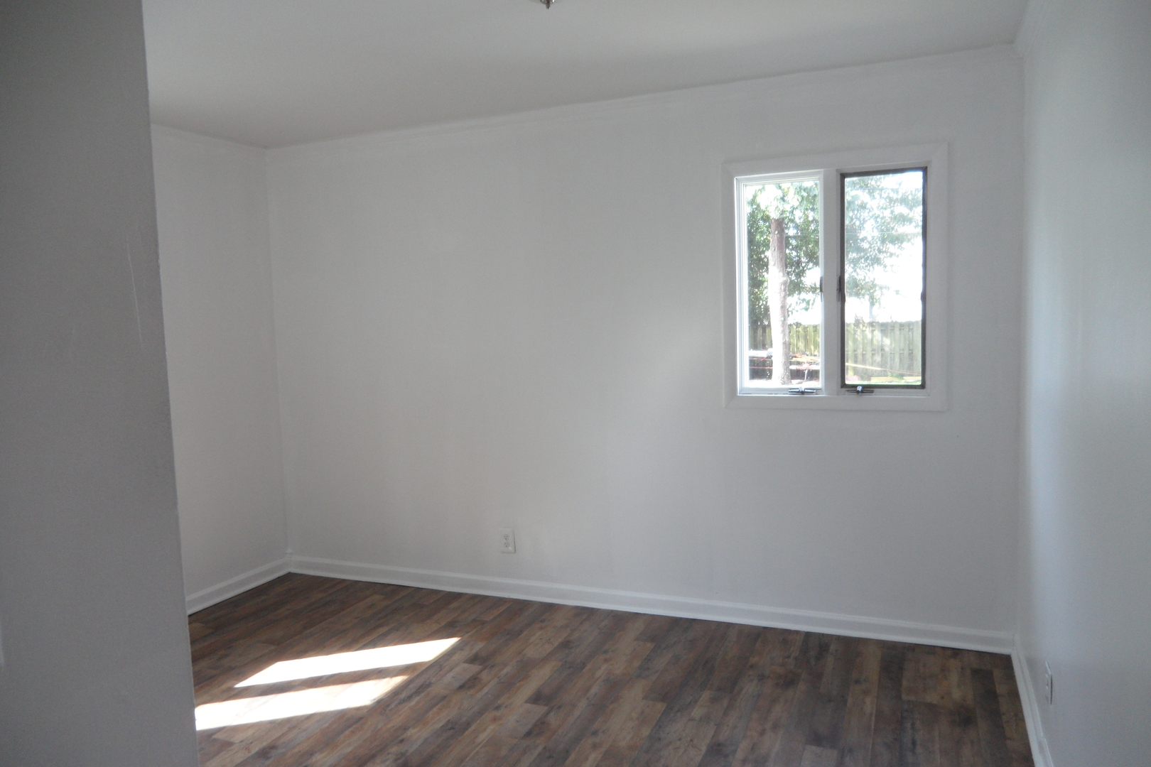 1360 N Elmwood Drive Property Photo 5