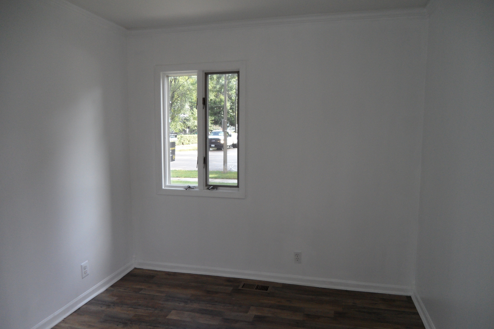 1360 N Elmwood Drive Property Photo 9
