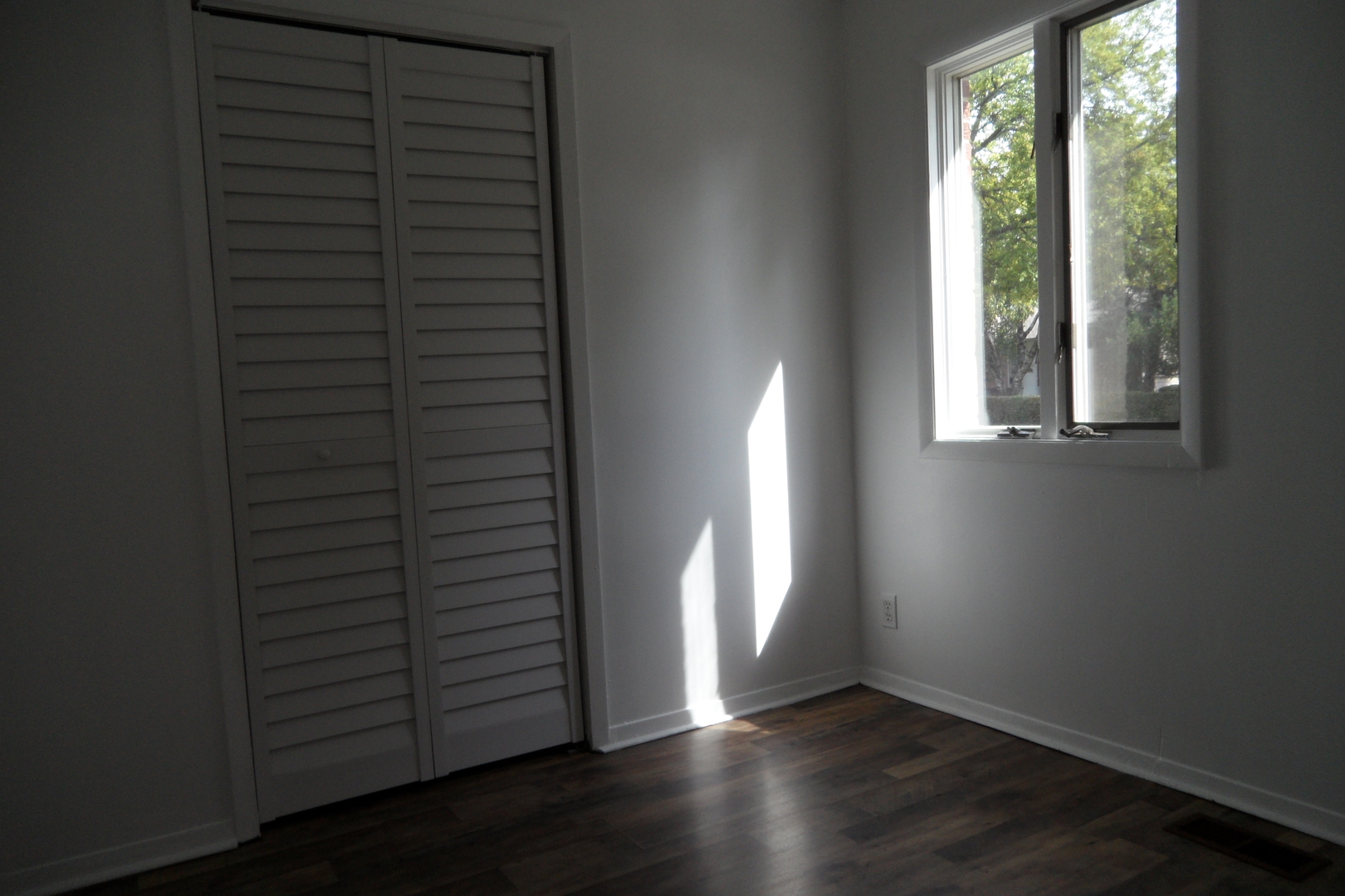 1360 N Elmwood Drive Property Photo 10