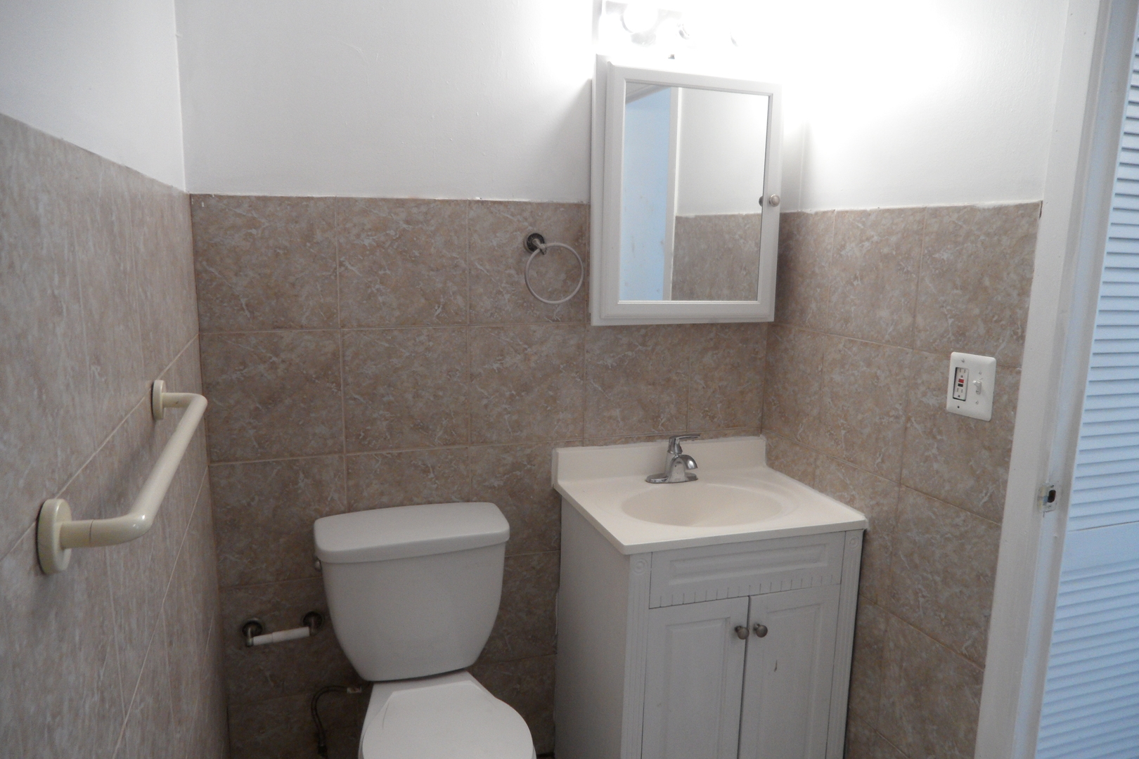 1360 N Elmwood Drive Property Photo 11