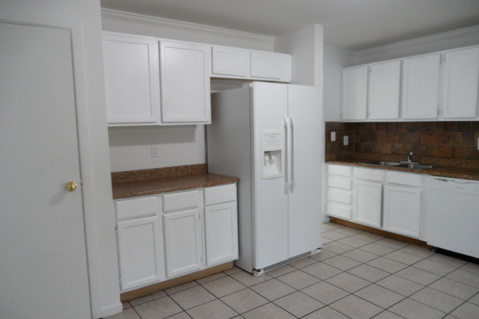 1360 N Elmwood Drive Property Photo 17