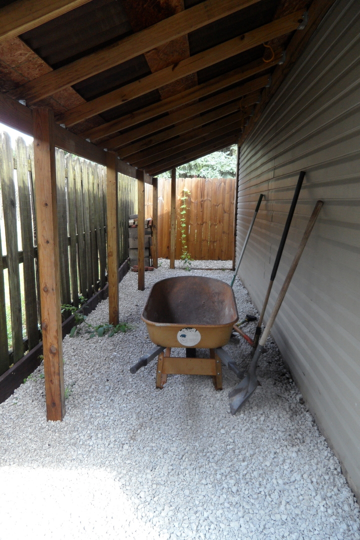 1360 N Elmwood Drive Property Photo 27