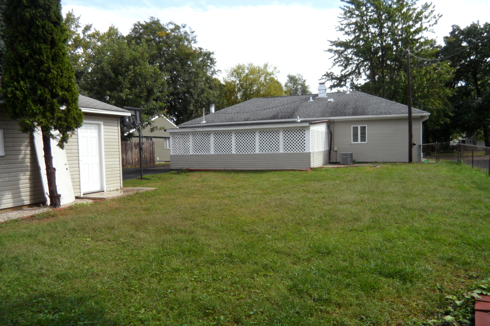1360 N Elmwood Drive Property Photo 28