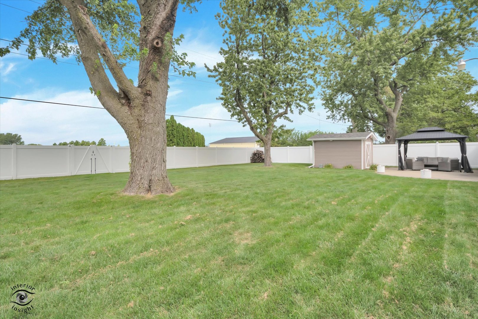 365 N Elm Street Property Photo 25