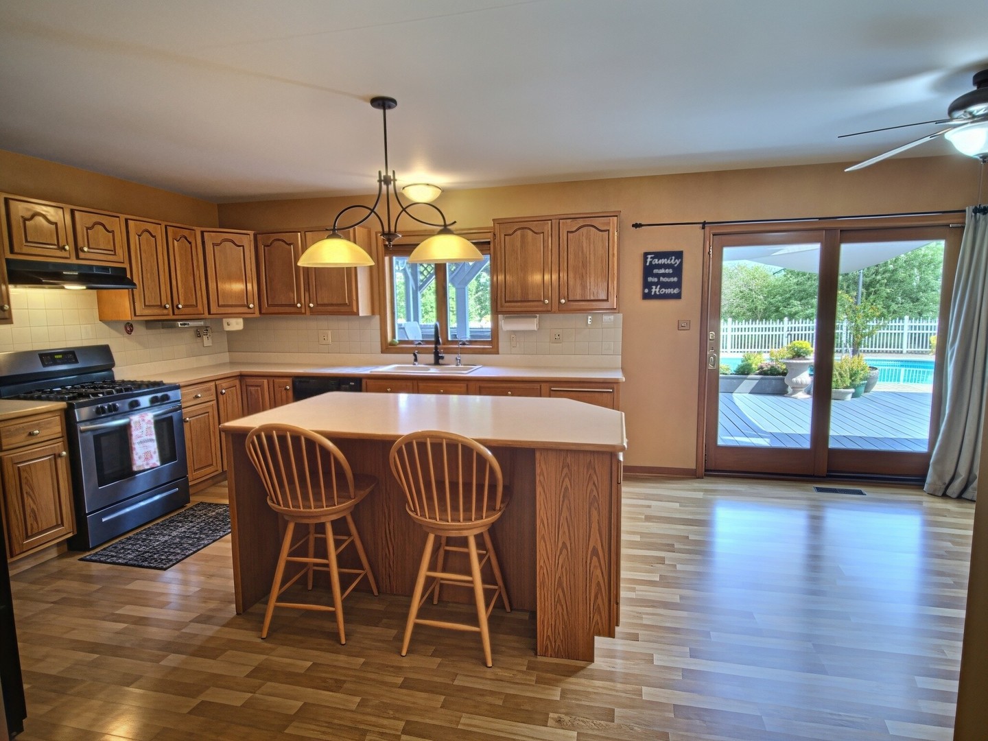 23235 S Volbrecht Road Property Photo 12