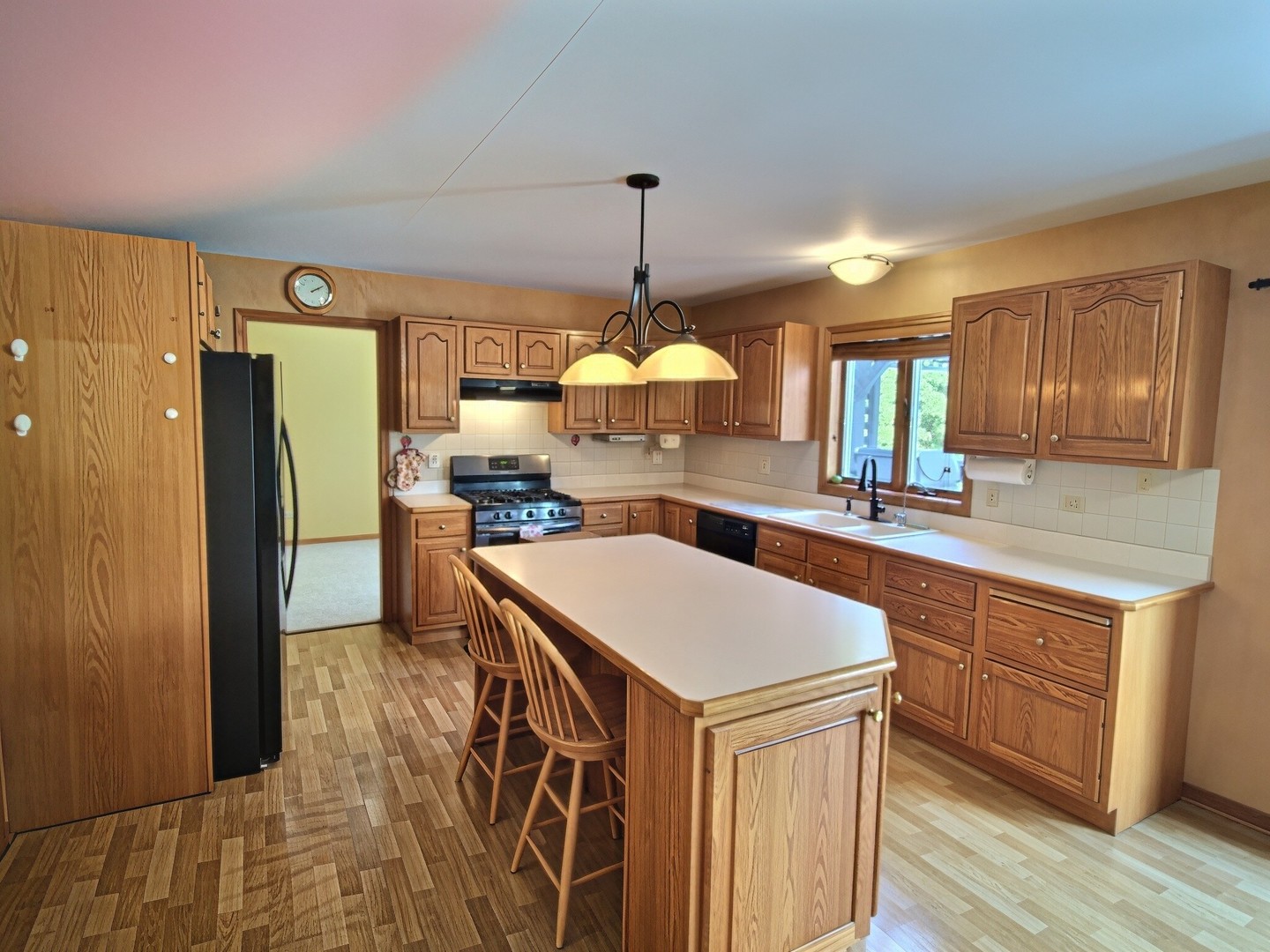 23235 S Volbrecht Road Property Photo 13