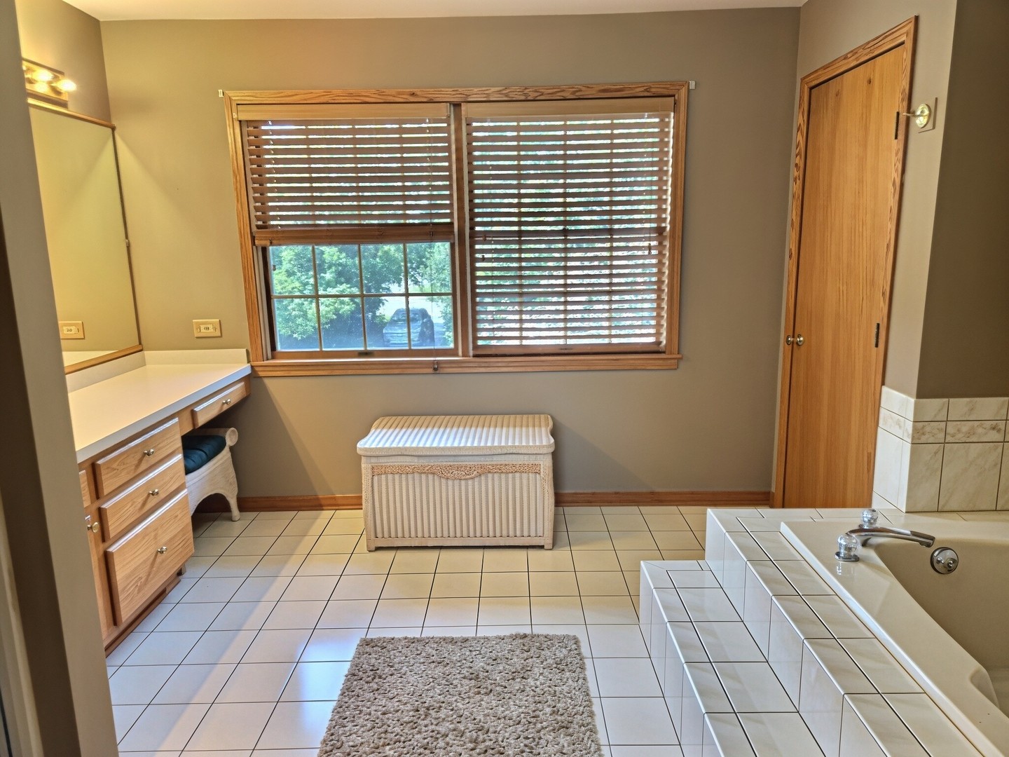 23235 S Volbrecht Road Property Photo 25