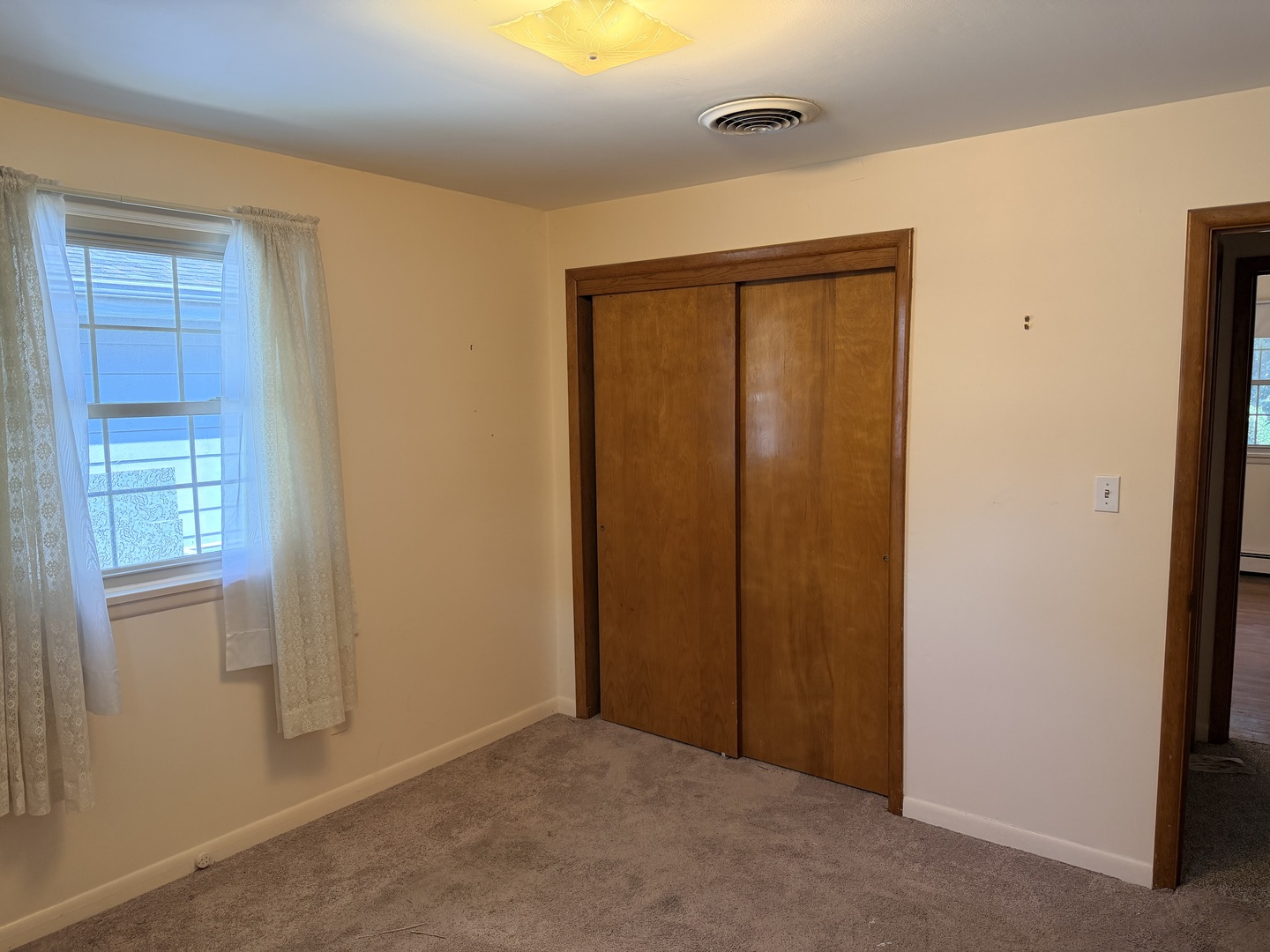 1113 Lincoln Avenue Property Photo 7