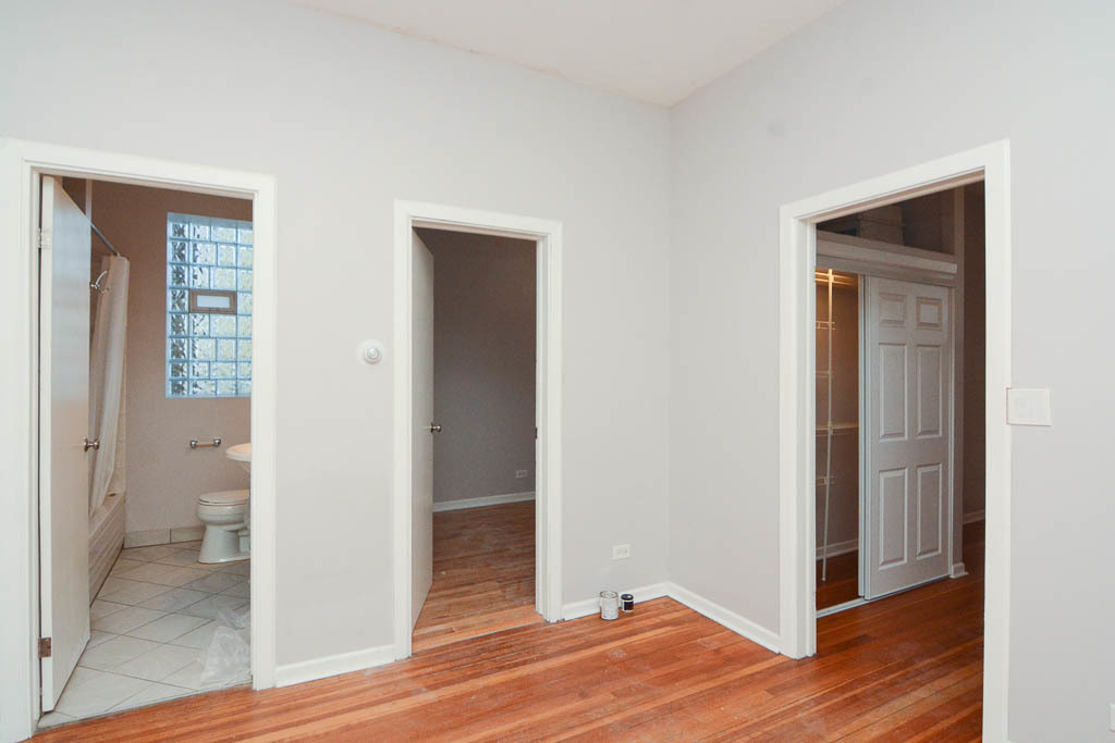 2202 W Belmont Avenue 1r Property Photo 8