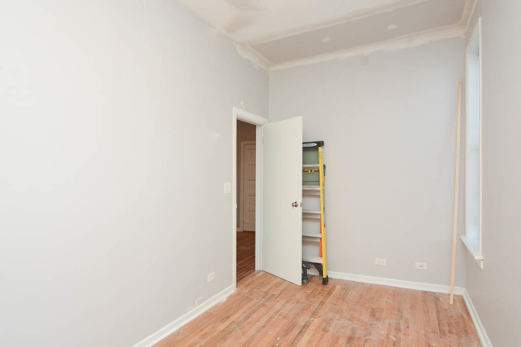 2202 W Belmont Avenue 1r Property Photo 16