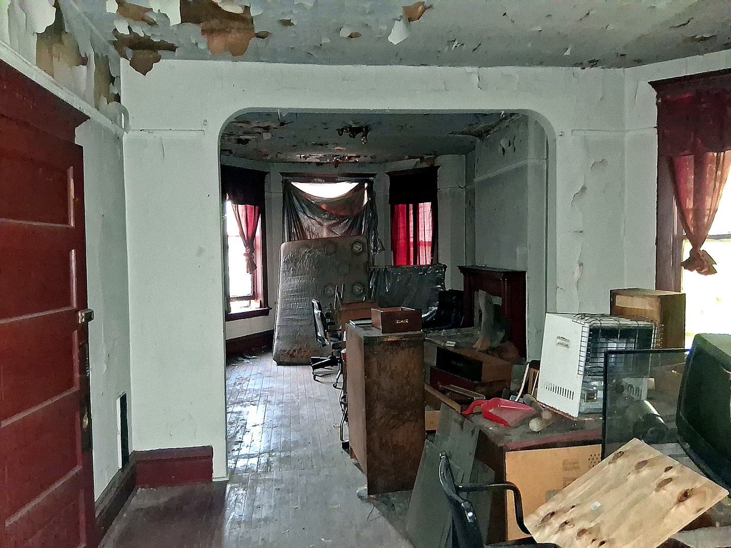 1310 S Millard Avenue Property Photo 4