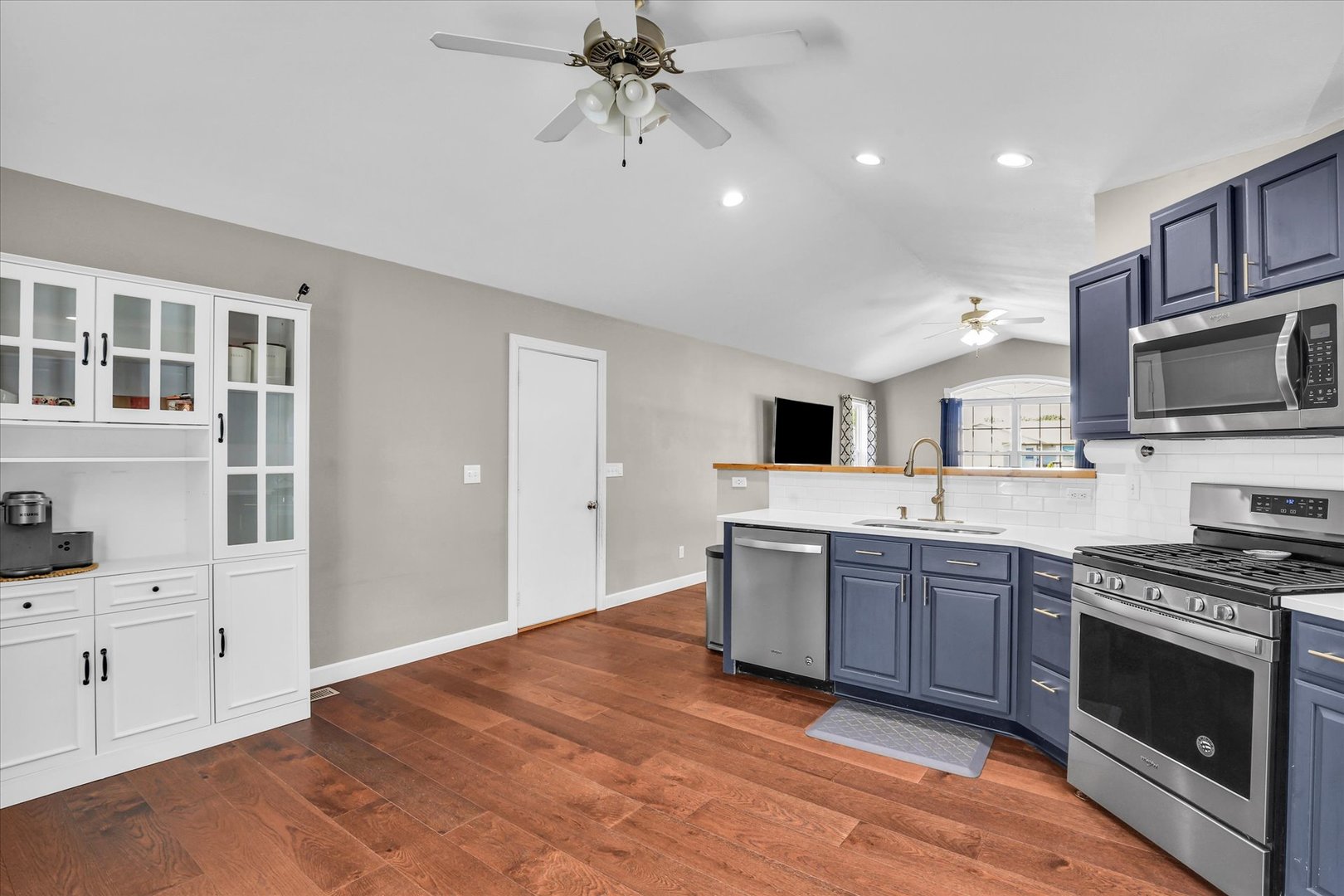 3303 Old Warson Road Property Photo 13