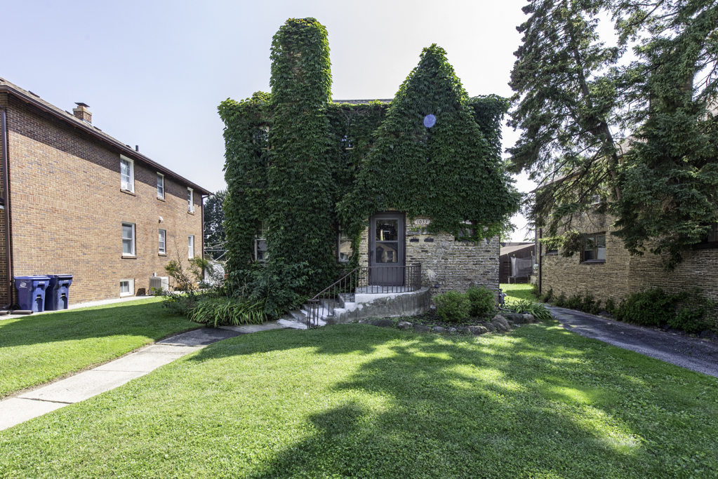 1033 W Atlantic Avenue Property Photo 1