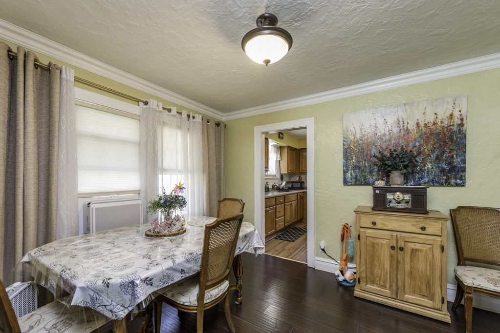 1033 W Atlantic Avenue Property Photo 8