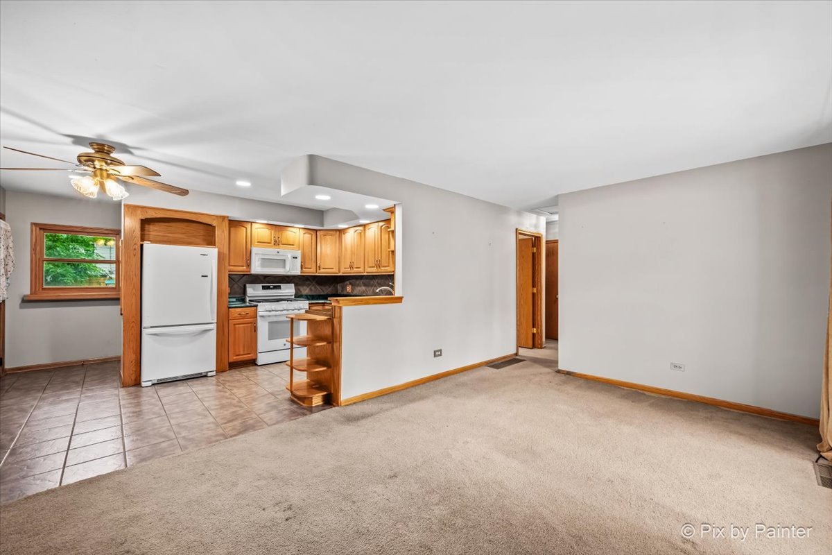 364 E Lincoln Avenue Property Photo 5