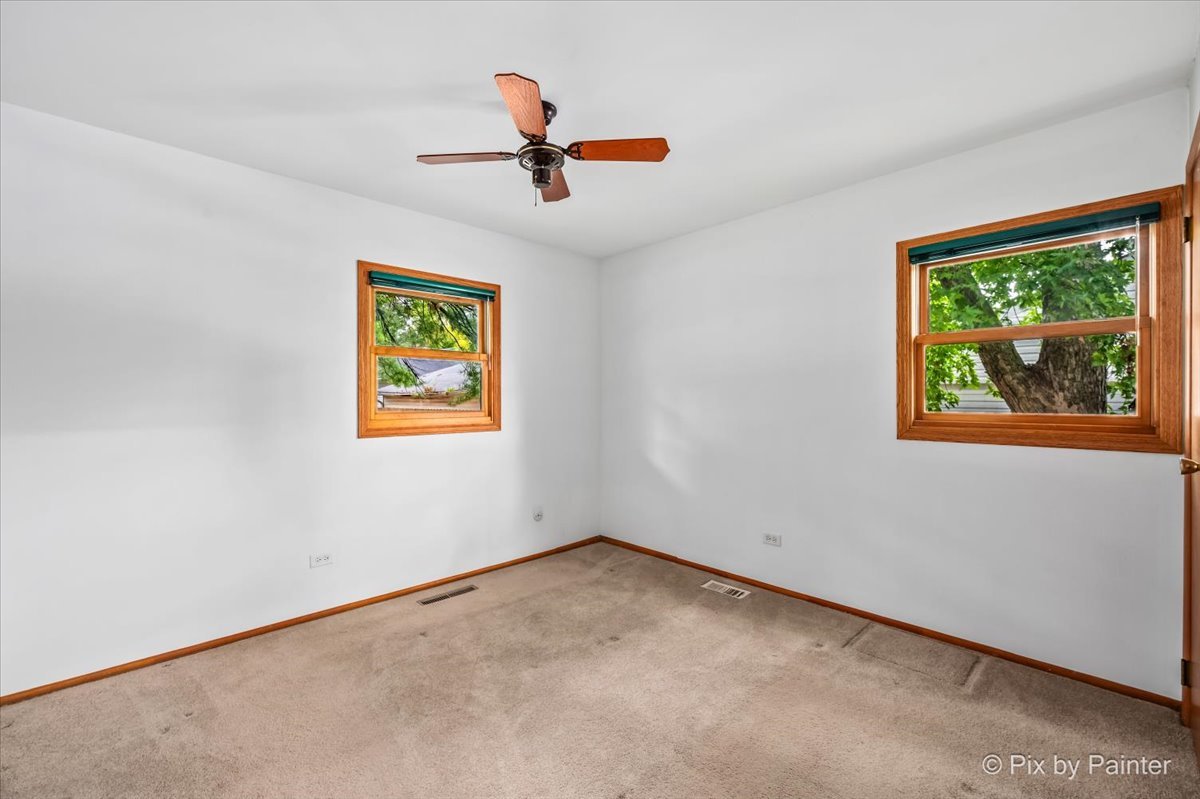 364 E Lincoln Avenue Property Photo 9