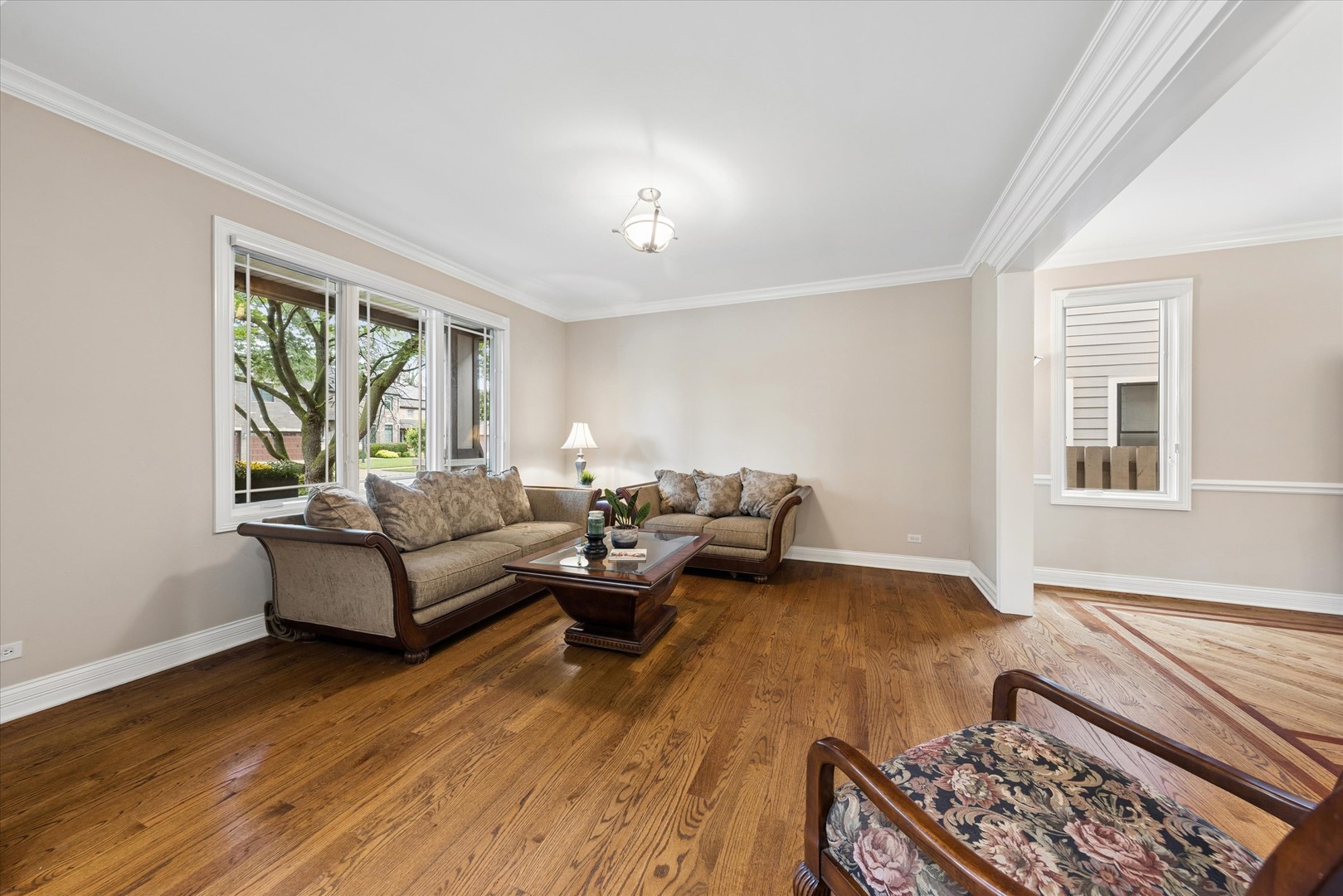 158 E Columbia Avenue Property Photo 6