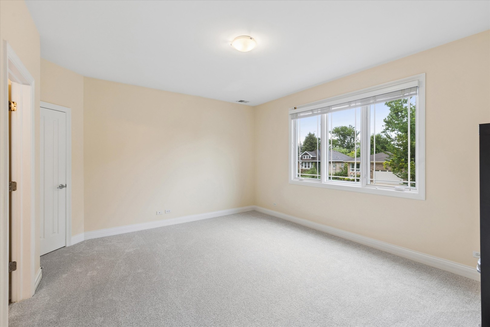 158 E Columbia Avenue Property Photo 16