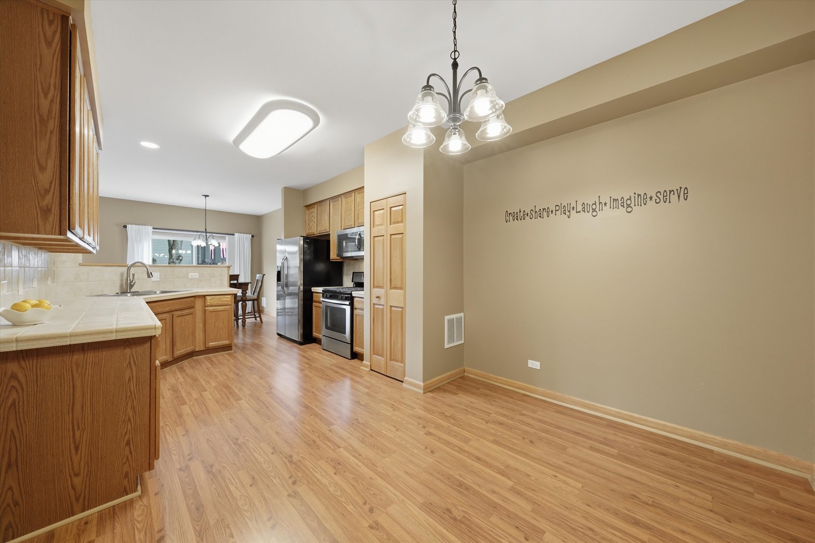 3250 Ronan Drive Property Photo 14