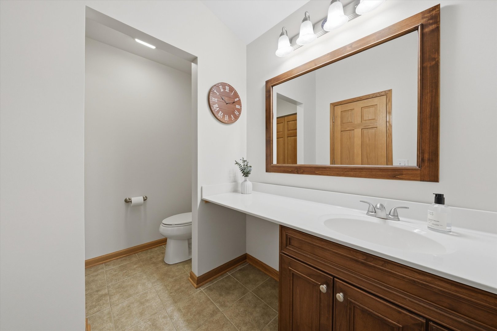 3250 Ronan Drive Property Photo 24