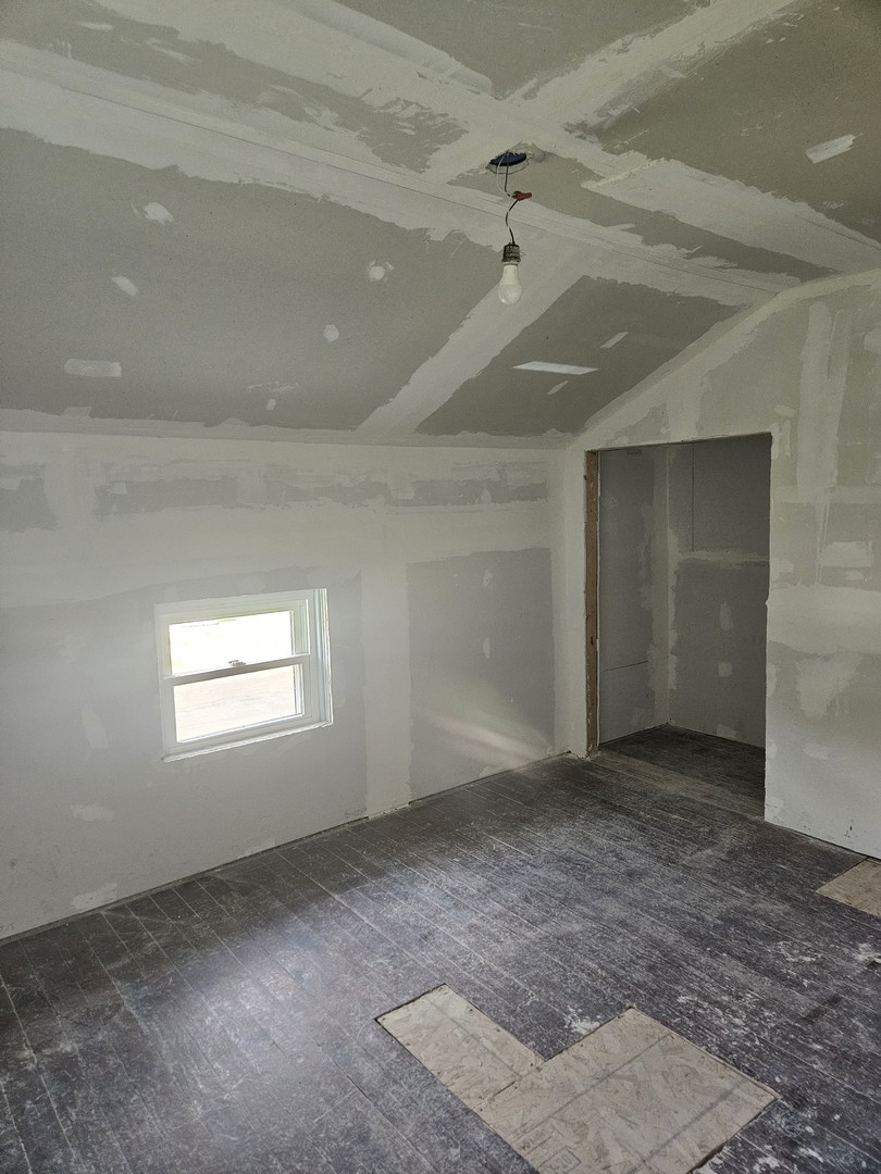 1211 W 5th Street Property Photo 19