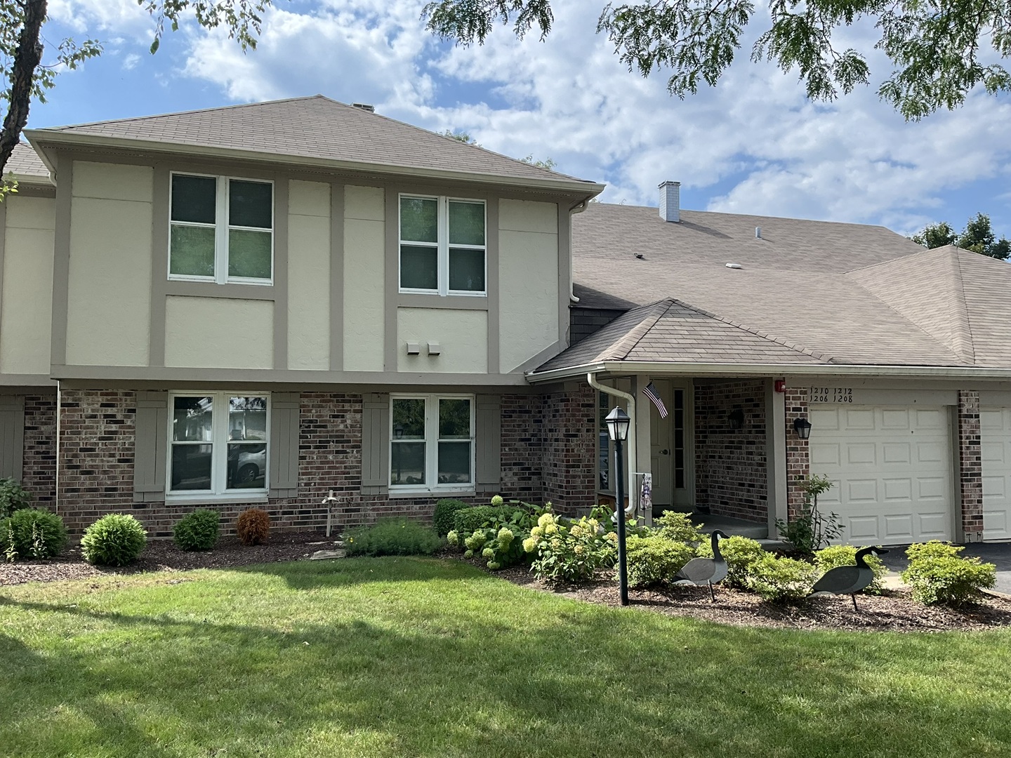 1206 Streamwood Lane Property Photo 1