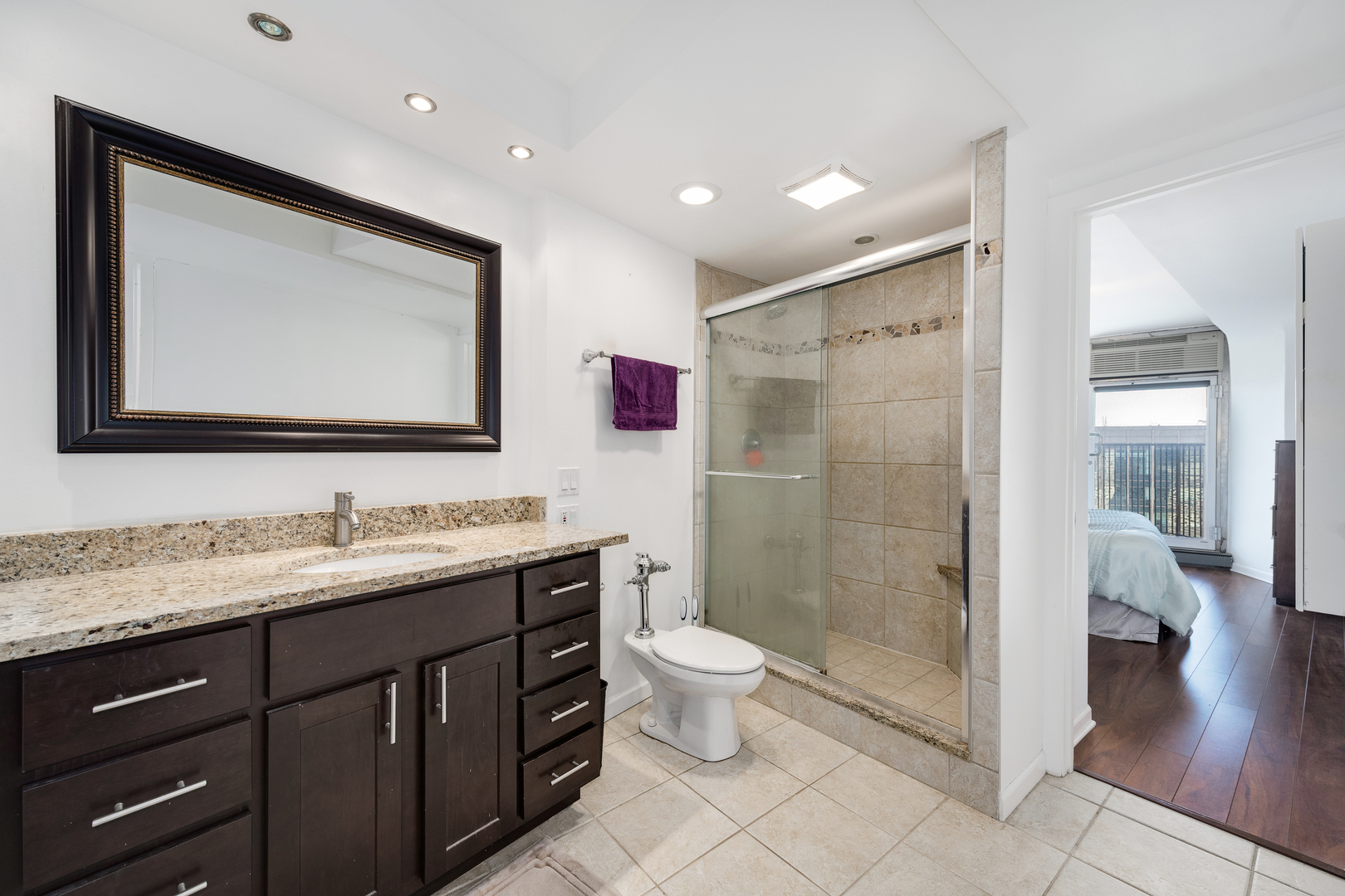 300 N State Street 5502 Property Photo 14