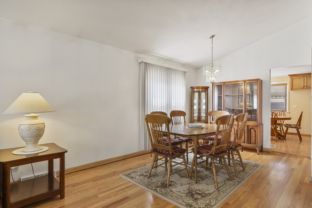 9232 Parkside Avenue Property Photo 9