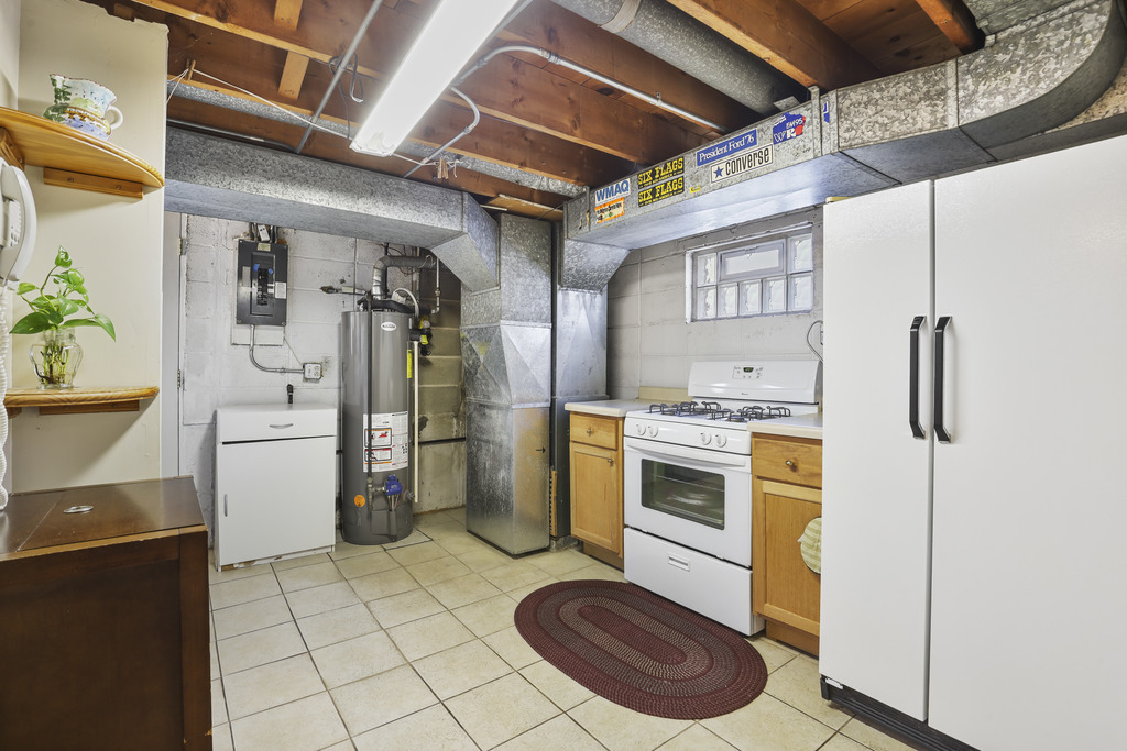9232 Parkside Avenue Property Photo 28