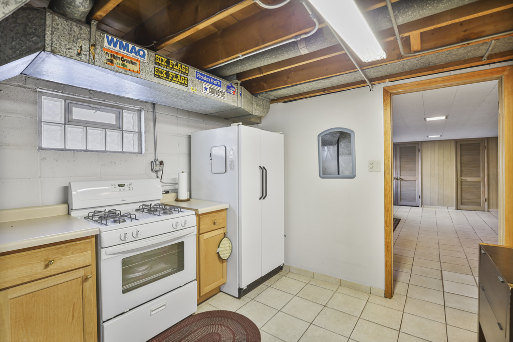 9232 Parkside Avenue Property Photo 29