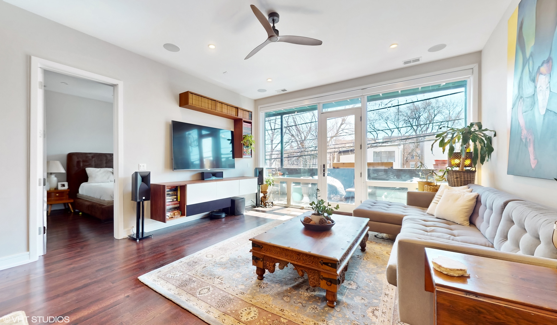 2335 W Chicago Avenue 2r Property Photo 3