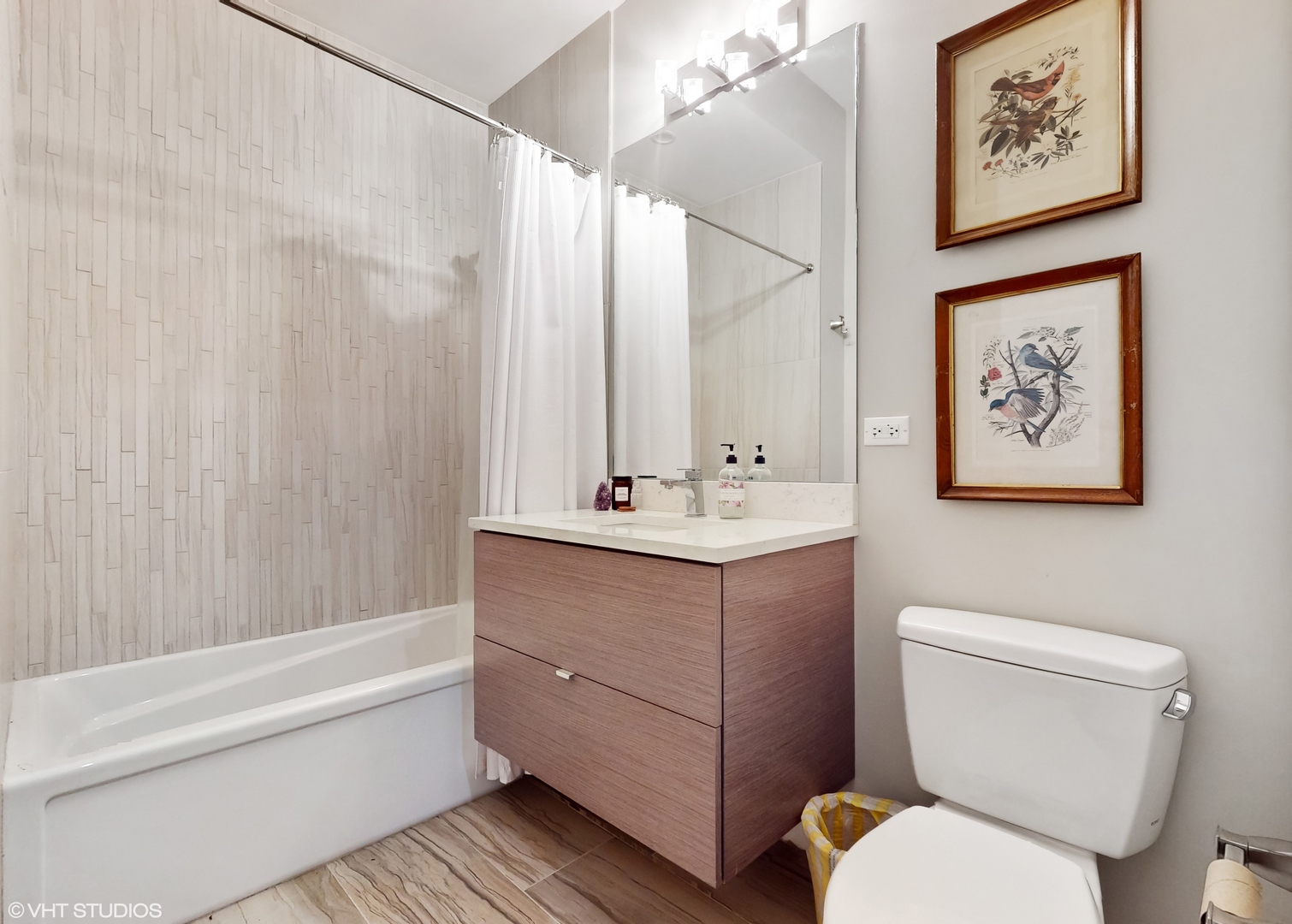 2335 W Chicago Avenue 2r Property Photo 22