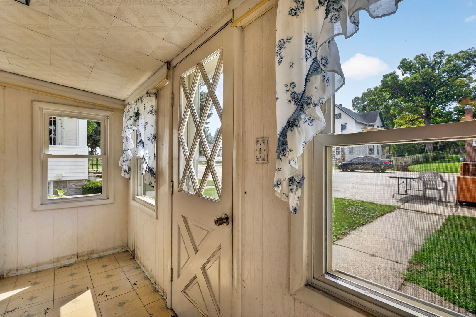 1107 Sterling Avenue Property Photo 7
