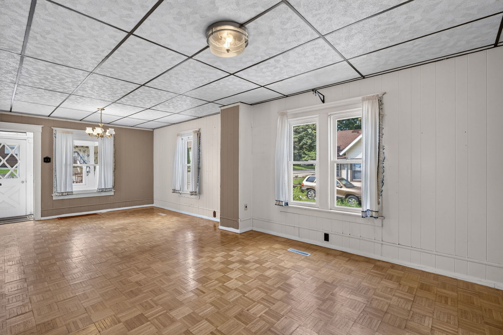 1107 Sterling Avenue Property Photo 8