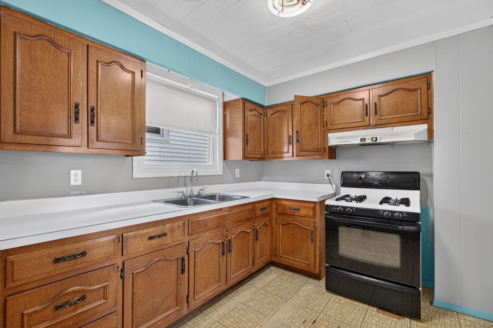 1107 Sterling Avenue Property Photo 12
