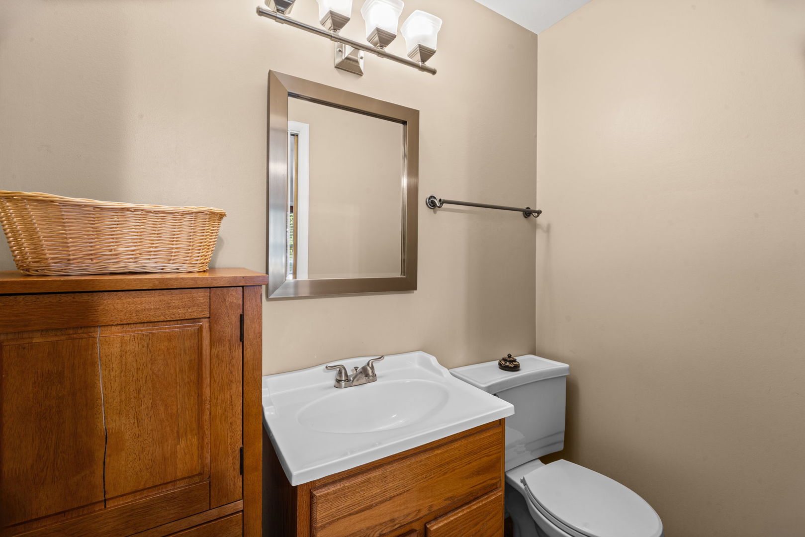 931 N Fernandez Avenue Property Photo 15