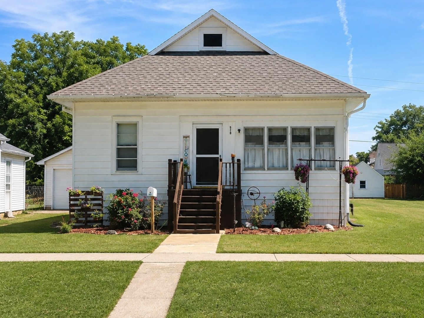 319 S Main Street Property Photo 1
