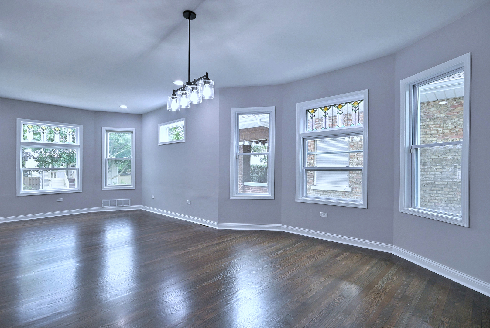 206 S 19th Avenue Property Photo 9