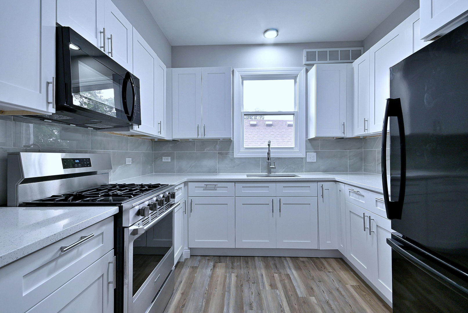 206 S 19th Avenue Property Photo 21