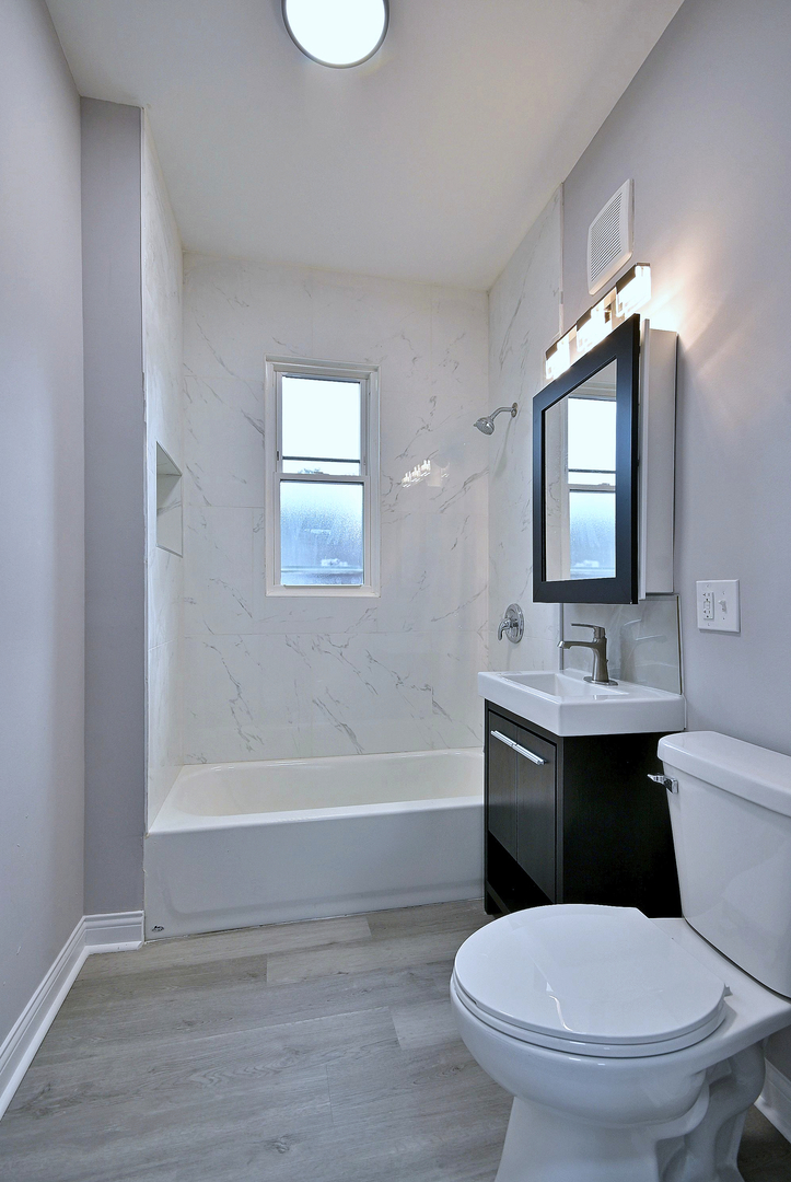 206 S 19th Avenue Property Photo 23