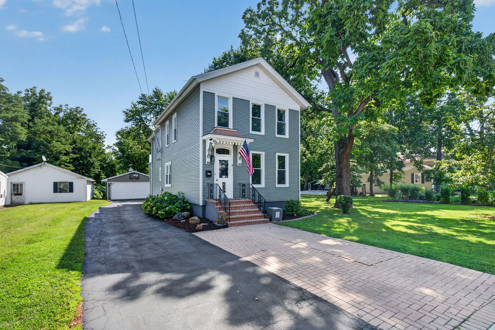 429 West Avenue Property Photo 2