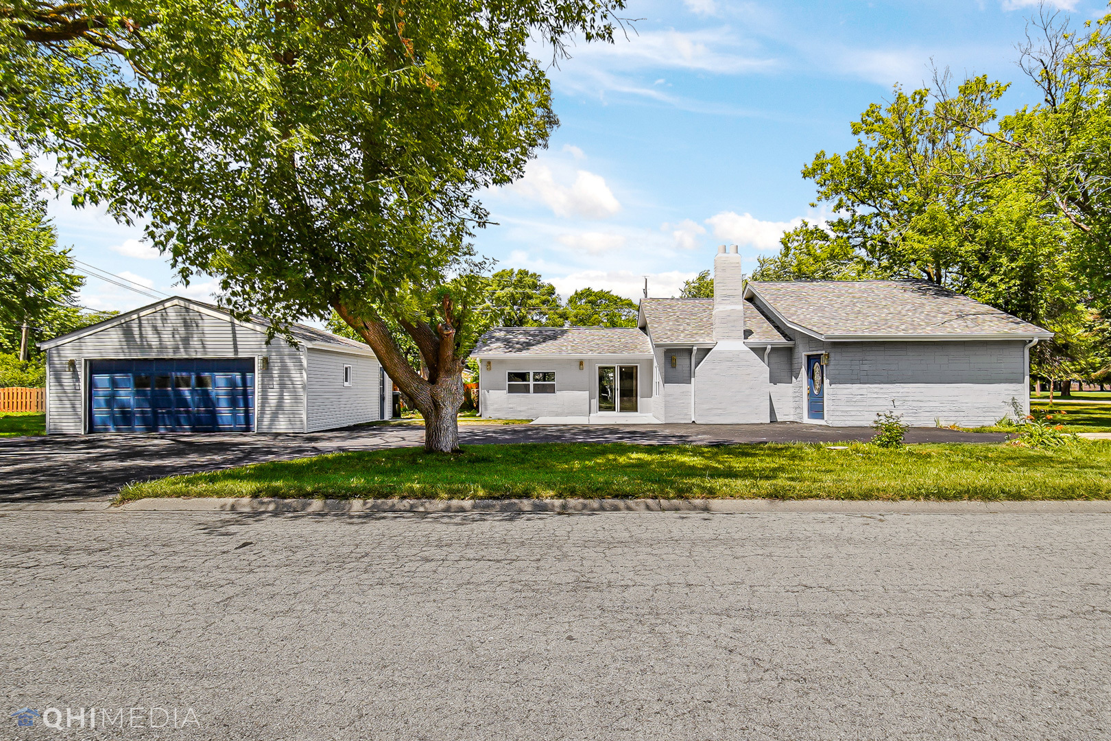 1934 Bethesda Boulevard Property Photo 2