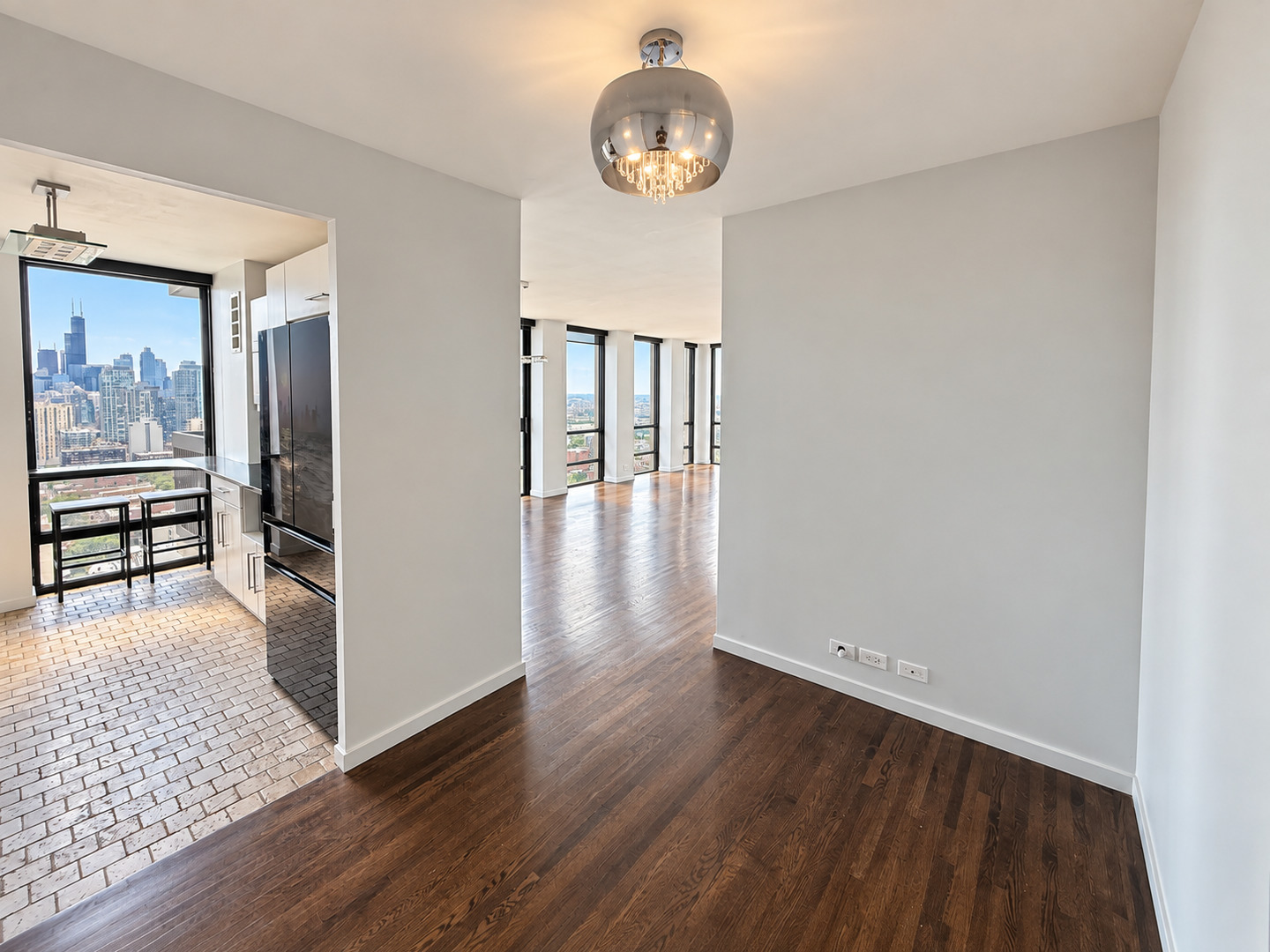 1660 N La Salle Drive 3502 Property Photo 2