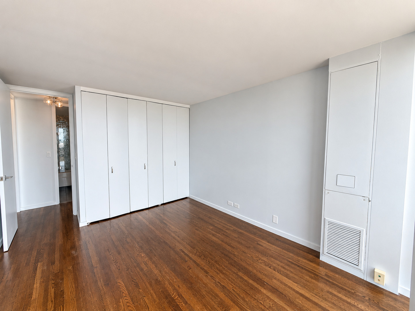 1660 N La Salle Drive 3502 Property Photo 16
