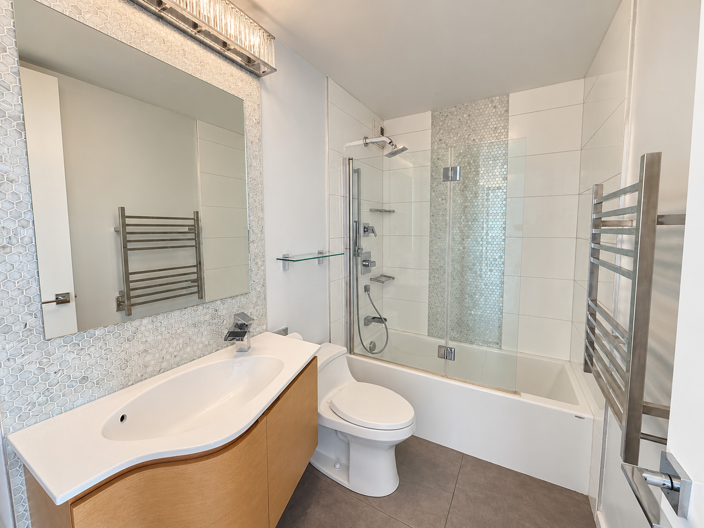 1660 N La Salle Drive 3502 Property Photo 17