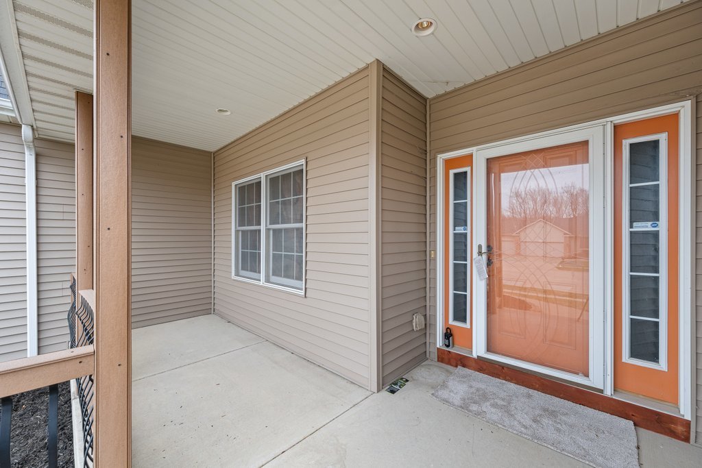 1338 W 61st Street Property Photo 4