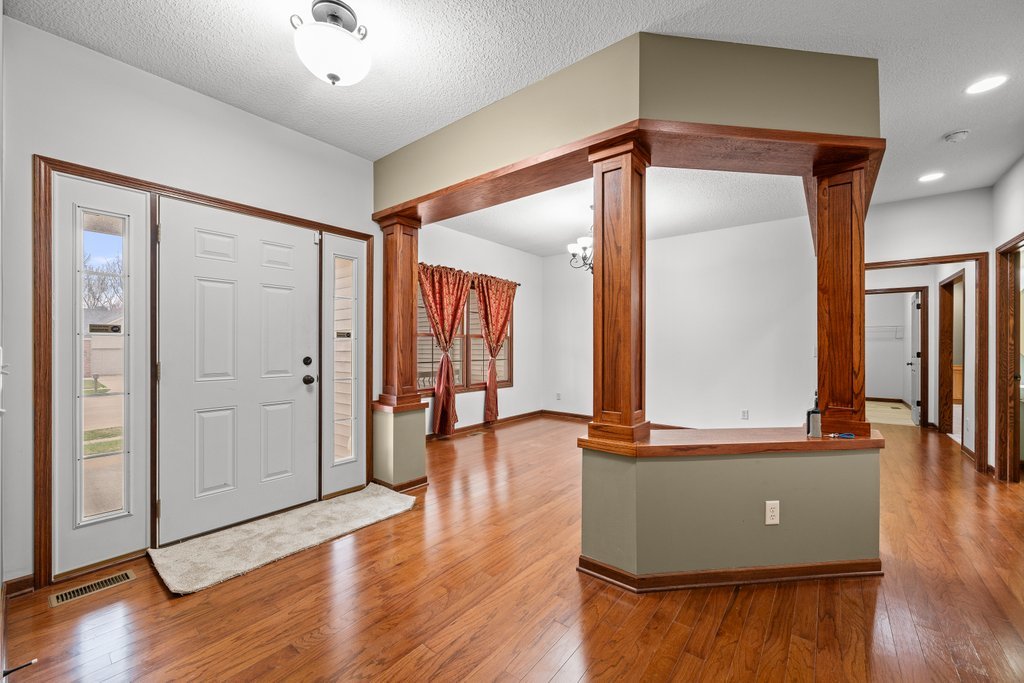 1338 W 61st Street Property Photo 18